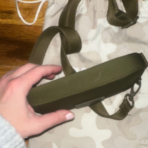 Dagne Dover Dark Moss Mara Phone Sling - Picture 3 of 4